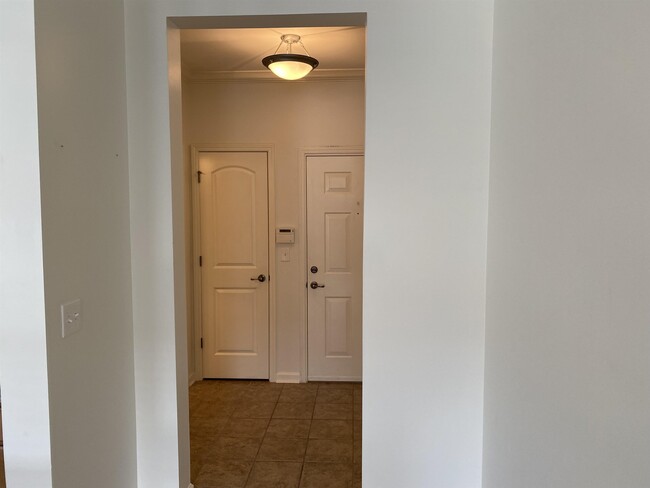 Building Photo - 730 Litty Ct