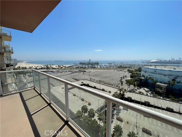 Building Photo - 388 E Ocean Blvd