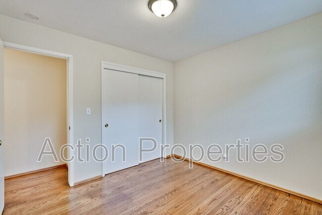 Building Photo - 1575 California St