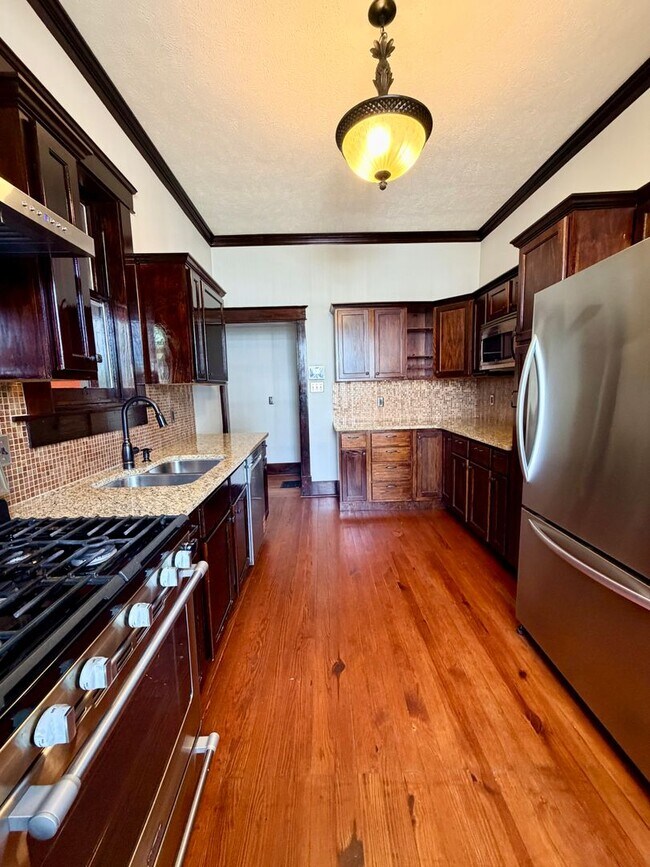 Building Photo - Renovated Historic Craftsman in East Nashville | 4 Bedrooms, 2-Car Garage & Outdoor Living