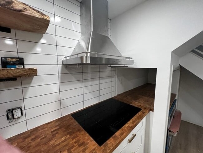 Building Photo - 1610 Rodman St