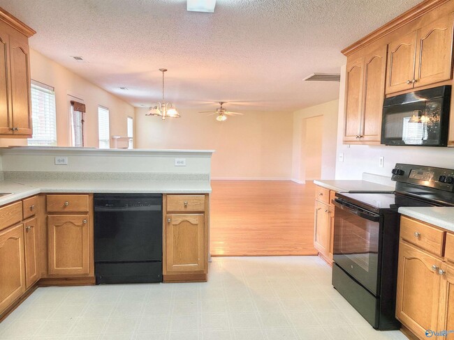 Building Photo - 247 Brockton Dr