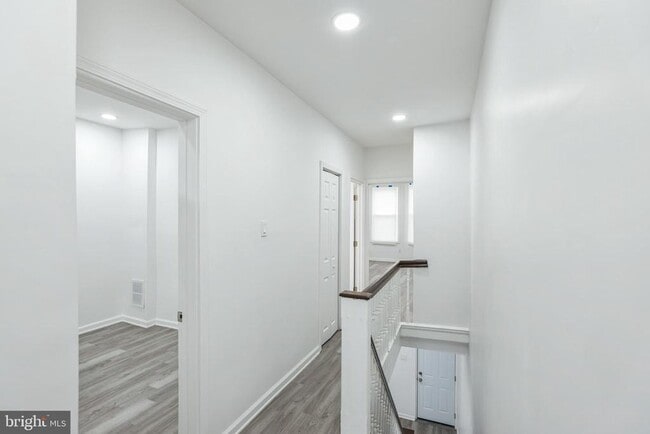 Building Photo - 5540 Harmer St