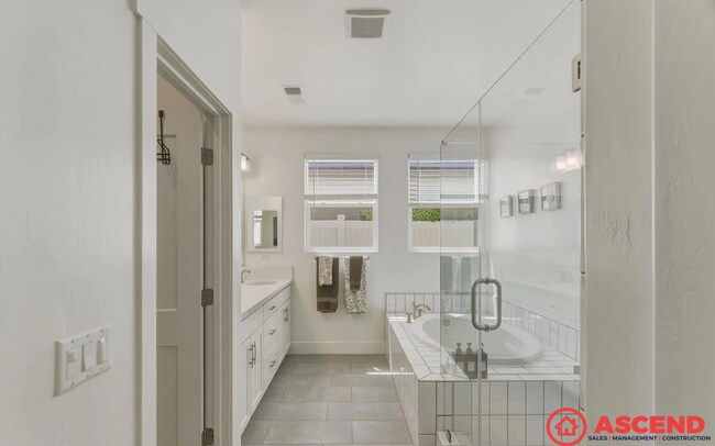 Building Photo - Spacious 4-Bedroom Home with Solar, In-Unit Laundry & Full Appliance Package!