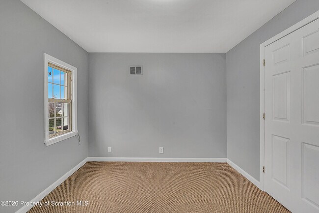 Building Photo - 1009 W Lackawanna Ave