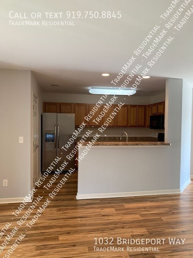 Building Photo - 1032 Bridgeport Way
