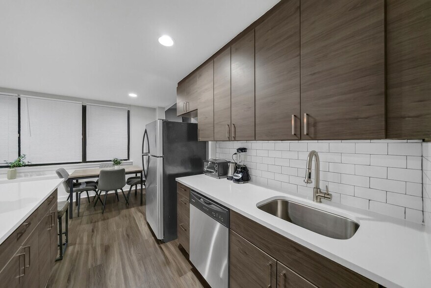Building Photo - 5450 Wissahickon Ave