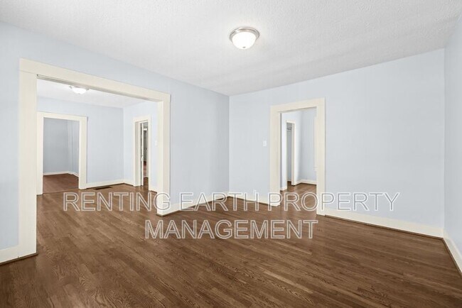 Building Photo - 6309 3rd Ave S
