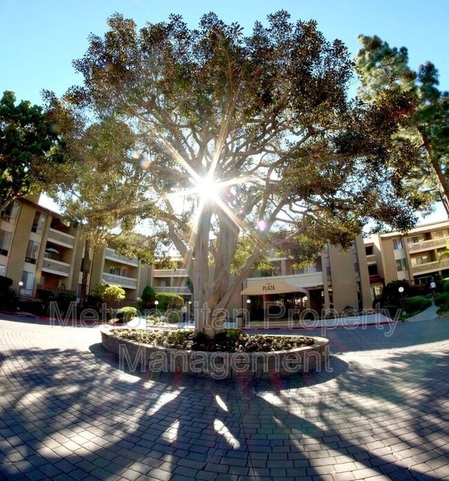 Building Photo - 4600 Lamont St