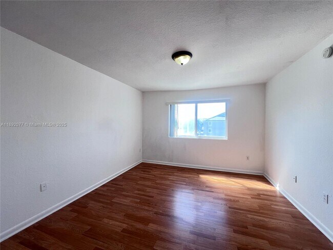 Building Photo - 15480 SW 284th St