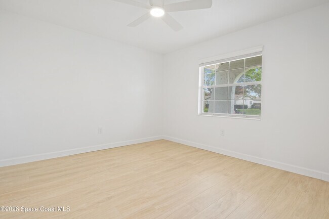 Building Photo - 2076 Abalone Ave