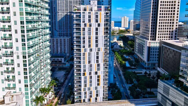 Building Photo - 31 SE 6th St