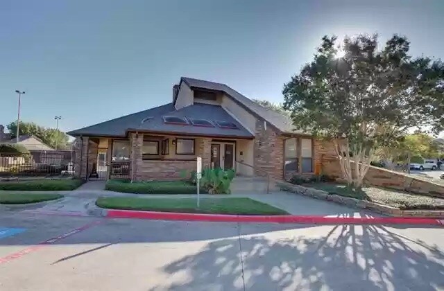 Building Photo - 1310 Harwell Dr