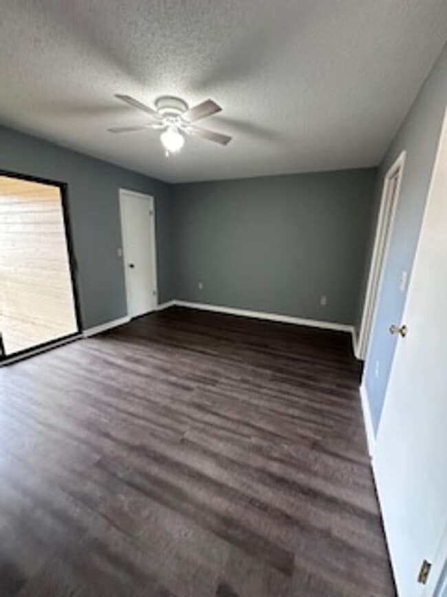 Building Photo - Lakeside Townhomes, Daleville Alabama