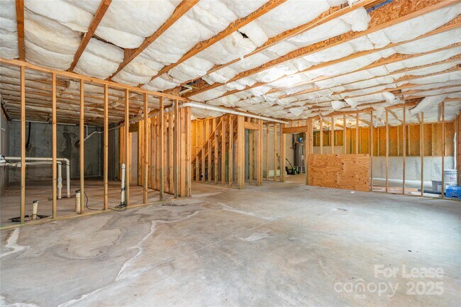 Building Photo - 14026 Green Birch Dr