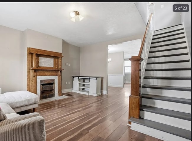 Building Photo - Charming 2 bedroom/1.5 bathroom updated home-Mt. Washington