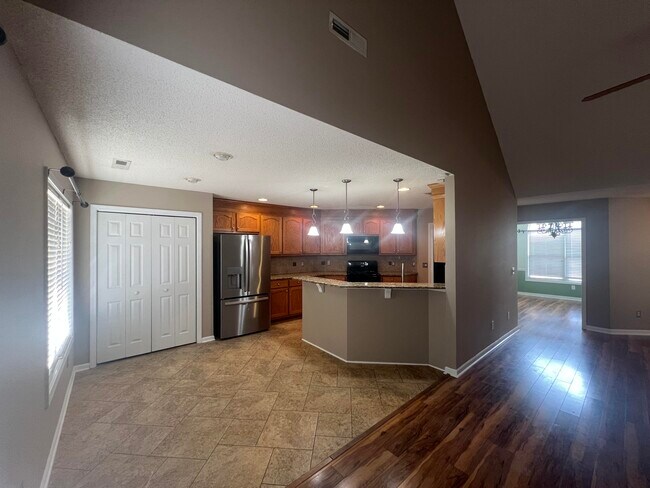 Building Photo - 6770 J J Roberts Dr