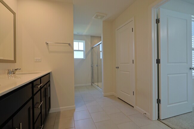 Building Photo - 2287 Ryegrass Ln