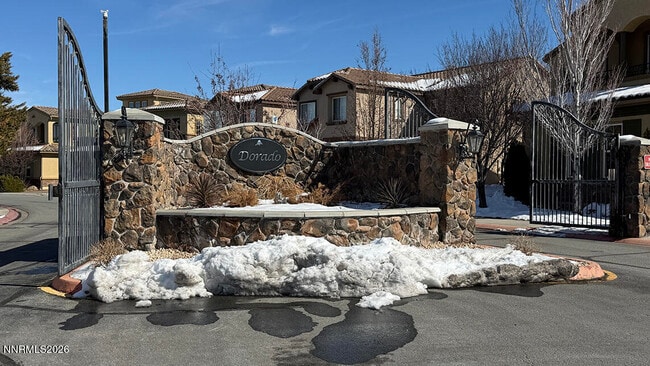 Building Photo - 10890 Serratina Dr