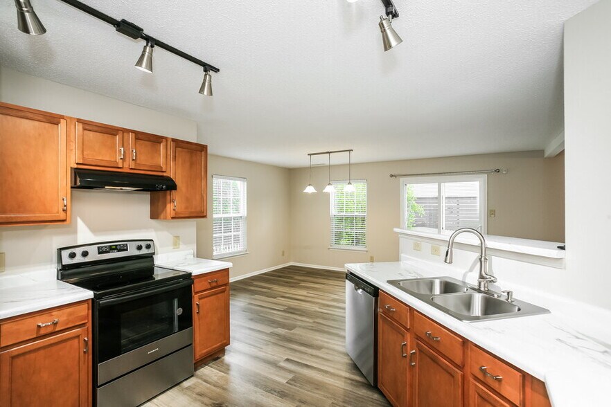 Building Photo - 9454 W Canoe Trail