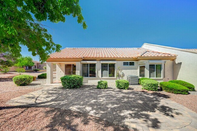 Building Photo - Charming 2 Bedroom, Single-Story Home in S...