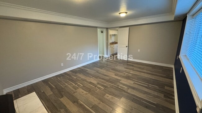 Building Photo - Spacious 4 Bedroom Home in Oregon City! - RV/Boat/Trailer Parking