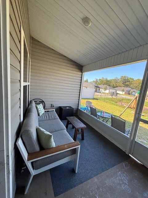 Building Photo - 9835 Olivia St