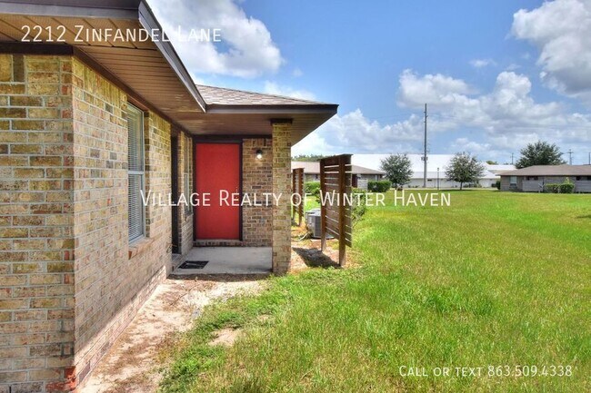 Building Photo - Julian Hills Apartments: Your Oasis in Eag...