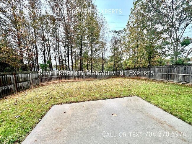 Building Photo - 8549 Filbert Ln