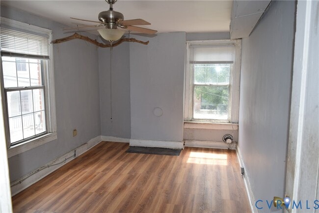 Building Photo - 501 W Clay St
