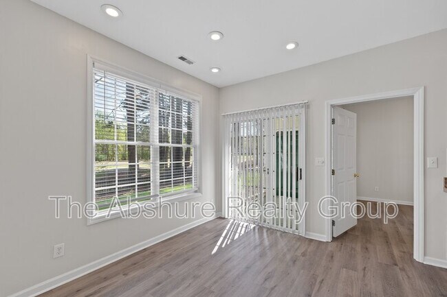 Building Photo - 1713 Kudrow Ln