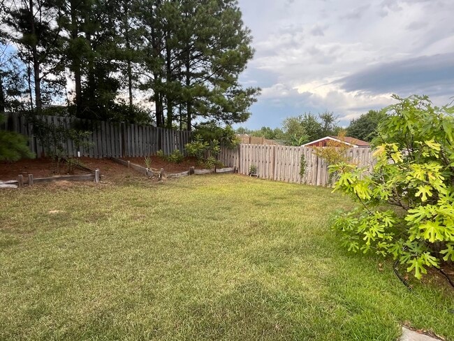 Building Photo - 707 Keyes Dr