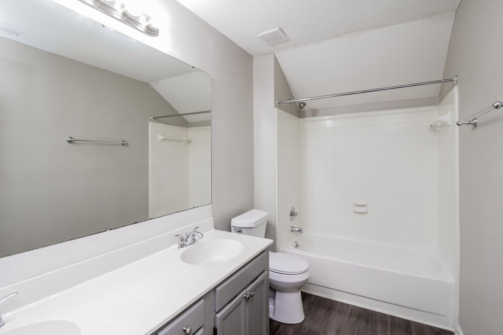 Building Photo - 7207 Glen Brook Ln