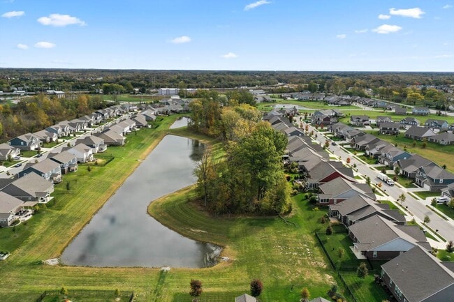 Building Photo - Fenced Yard, Zionsville Schools, Pet Friendly