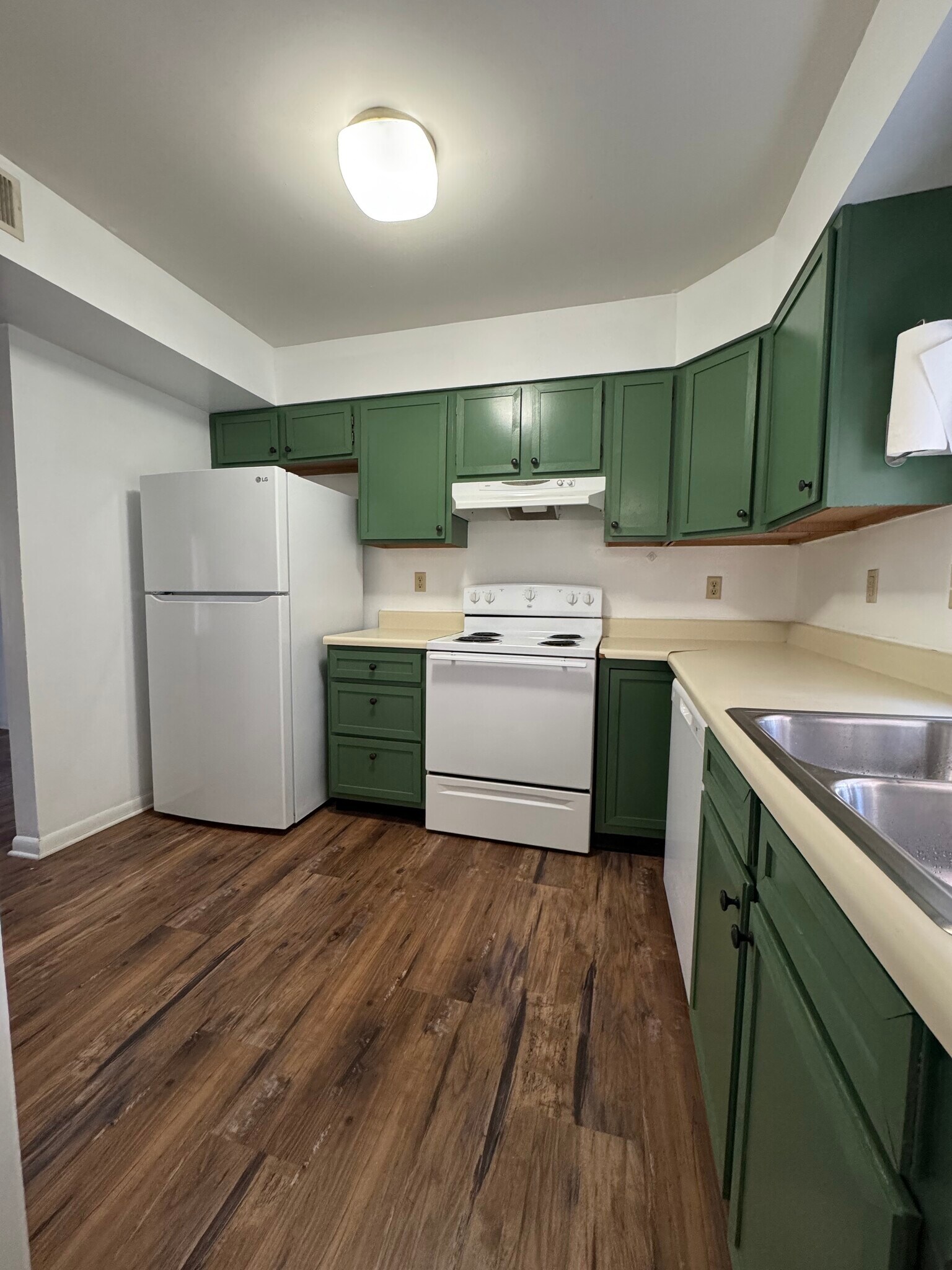 Building Photo - 334 Shenandoah Cir