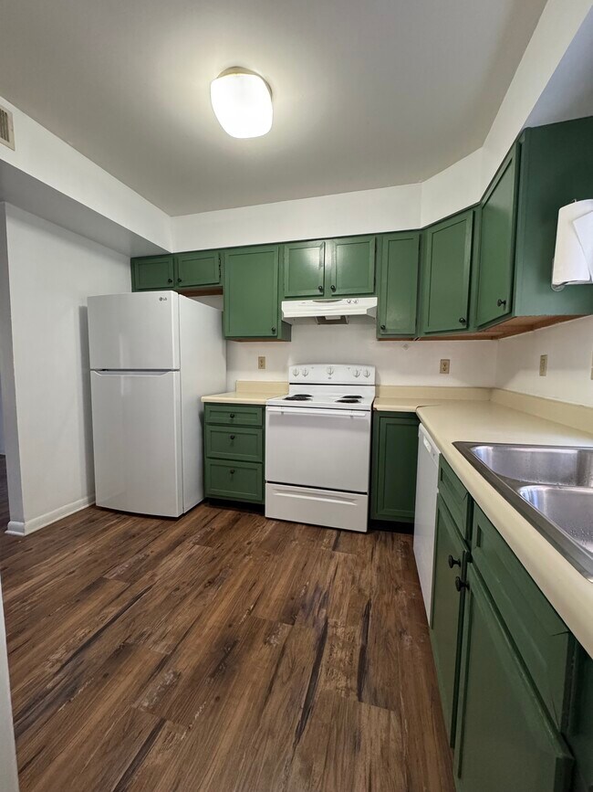 Building Photo - 334 Shenandoah Cir