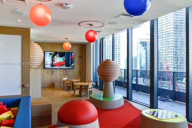 Building Photo - 1000 Brickell Plaza