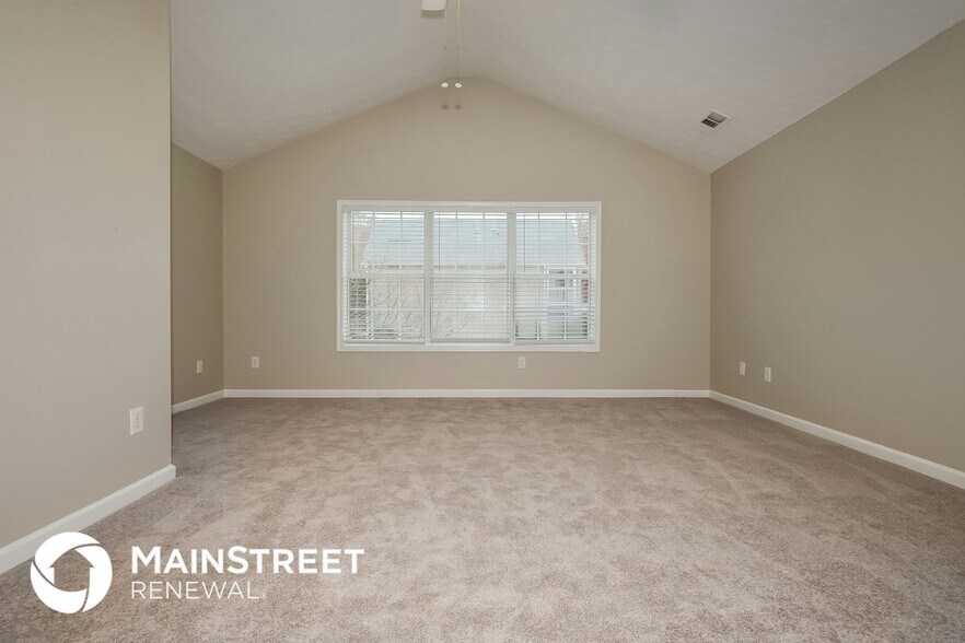 Building Photo - 628 Shadow Lake Dr