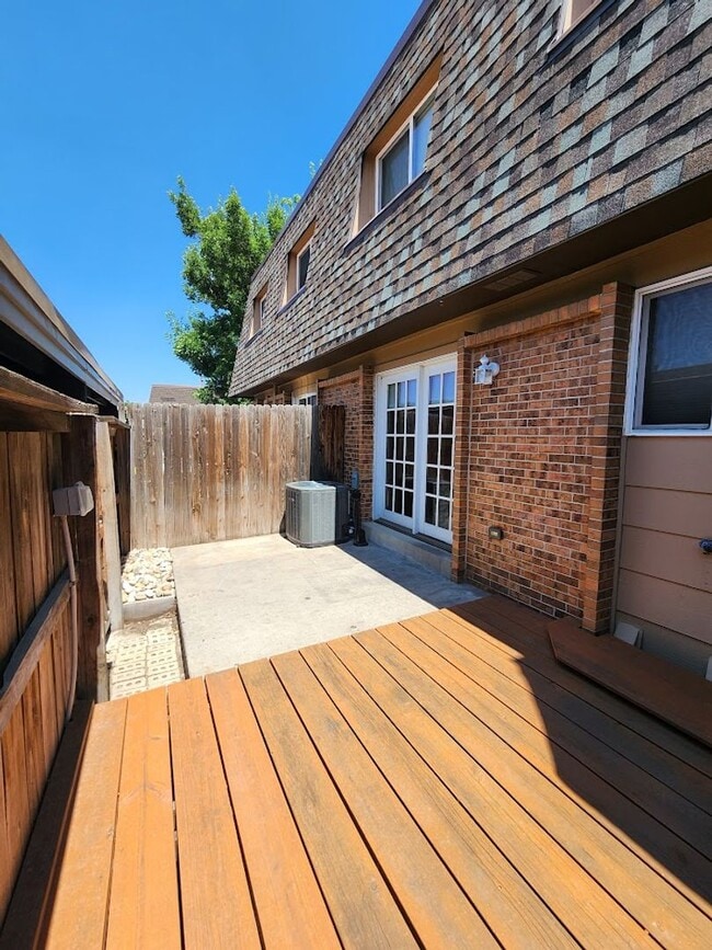 Building Photo - Long Realty & Property Management - Great ...