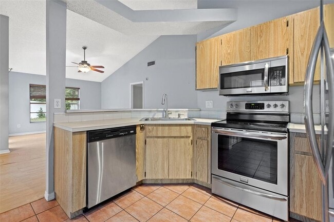 Building Photo - 12808 Dunhill Dr