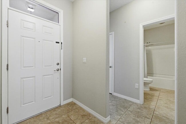 Building Photo - 145 Waterside Cir