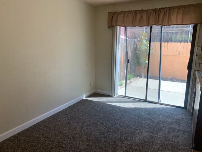 Building Photo - 3599 Cedar Ravine Rd