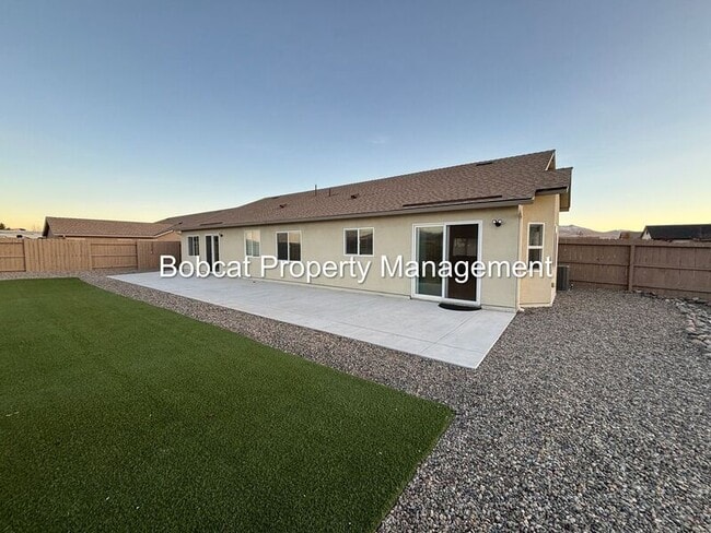 Building Photo - 100 Deschutes Dr