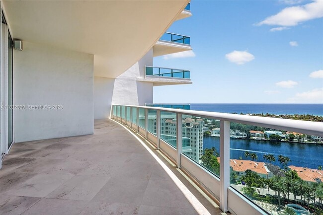 Building Photo - 20155 NE 38th Ct