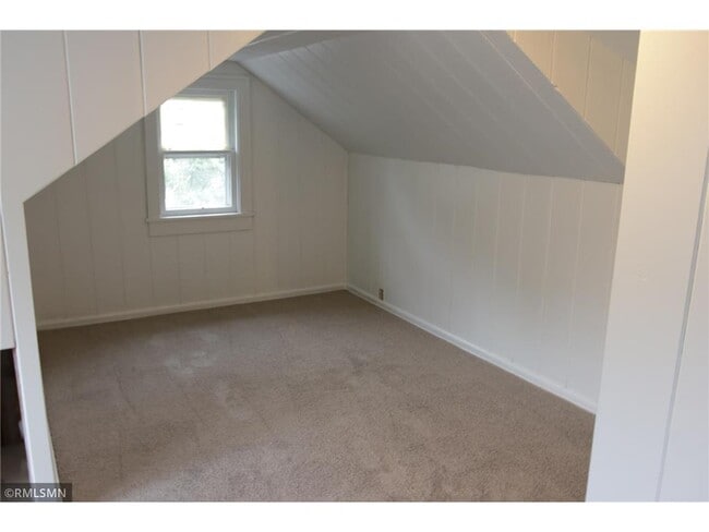 Building Photo - 3136 Douglas Dr N