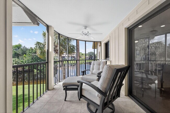 Building Photo - 16941 Waterbend Dr