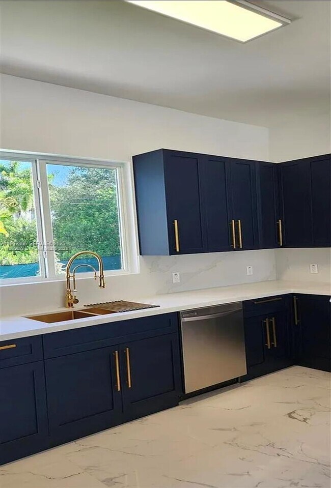 Building Photo - 18961 SW 359th St