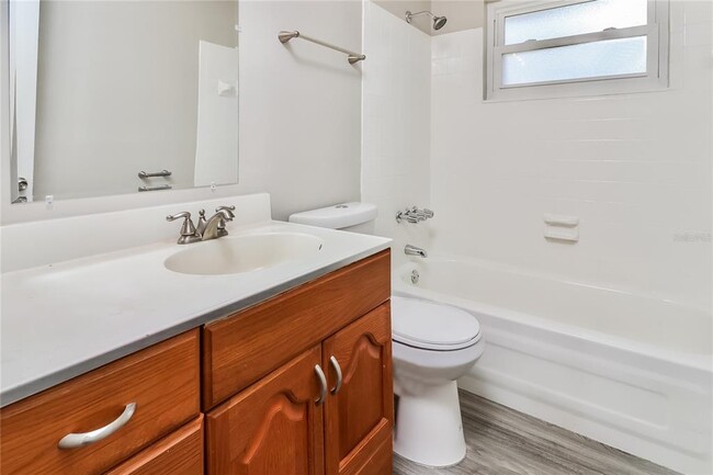 Building Photo - 8912 Hervel Cir