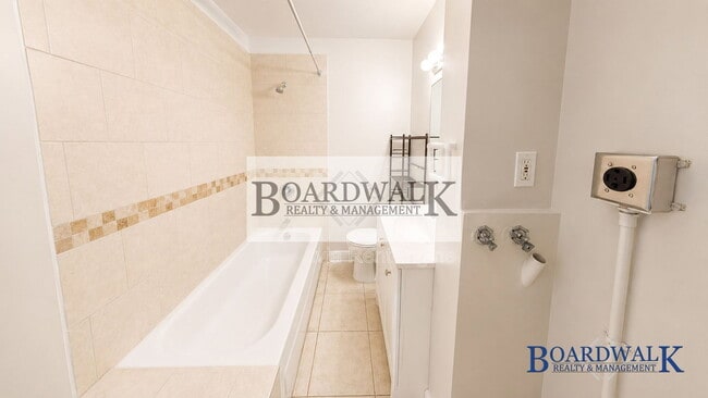 Building Photo - 1768 S 400 E