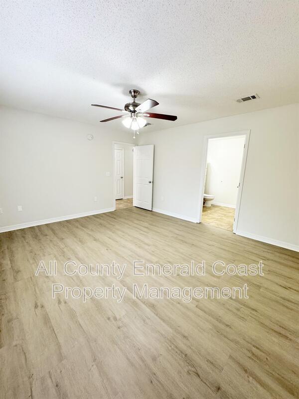 Building Photo - 293 Dahlquist Dr